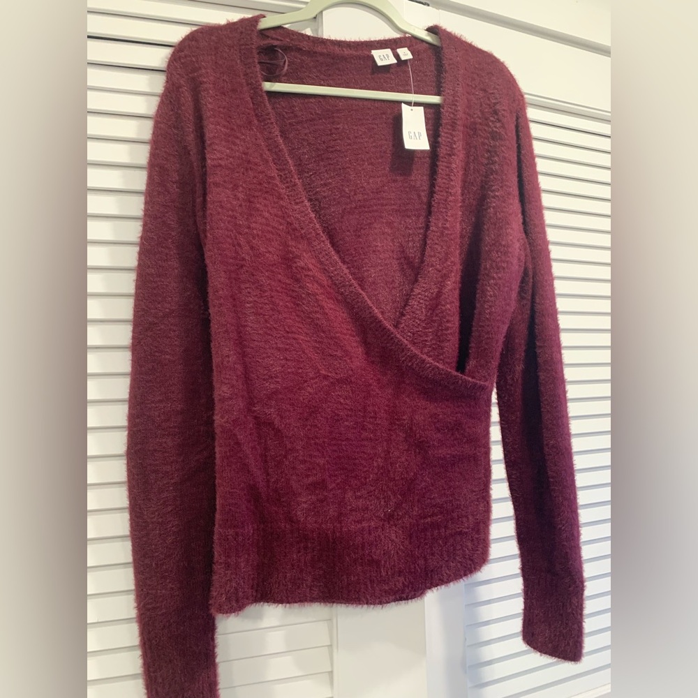 NWT GAP faux wrap fuzzy sweater holiday preppy casual contemporary size Small